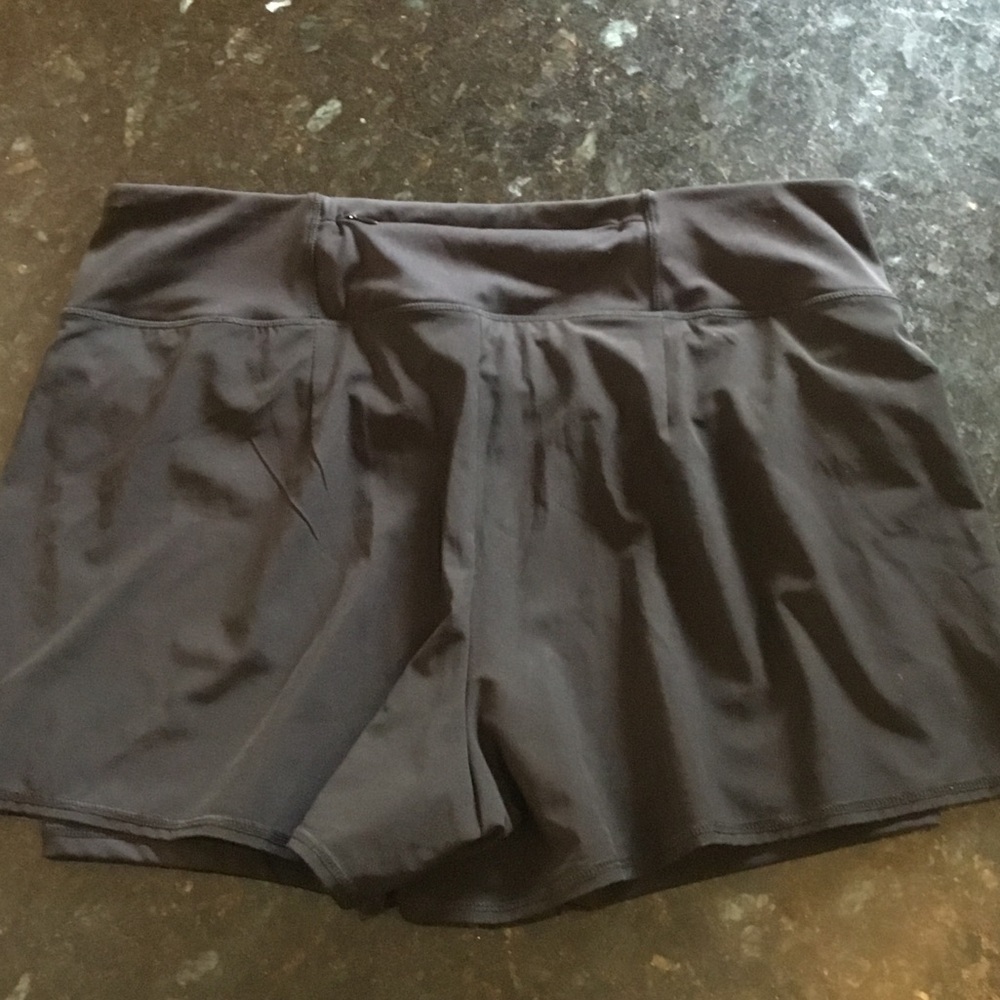 90 Degree By Reflex Black Athletic Stretch Shorts with Liner - Picture 4 of 8